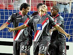 Luis Fabiano recorta diferencias (1-2)
