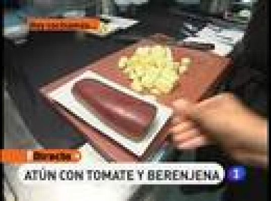 Atún con tomate y berenjena