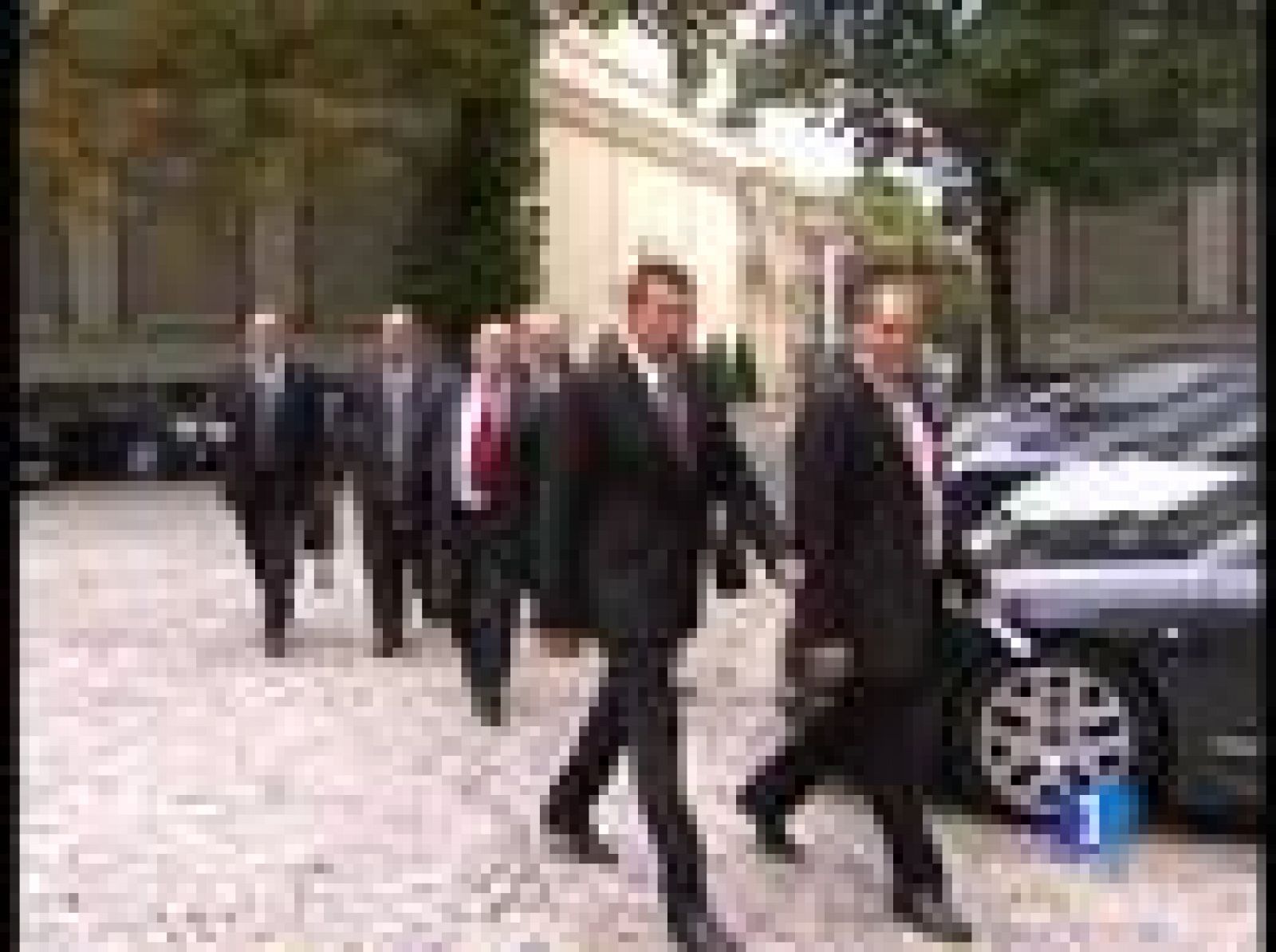 Autoridades francesas y rumanas se reúnen en París para hablar sobre la expulsión de gitanos | Ver