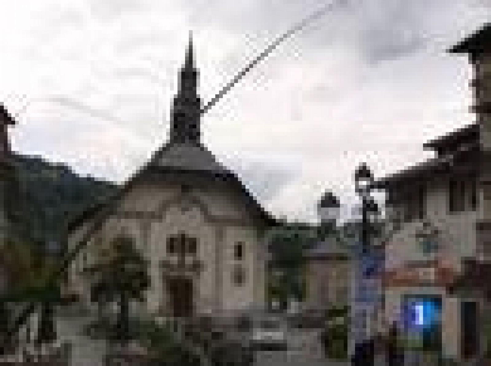 En el Mont Blanc un gran lago glaciar amenaza con arrasar un valle donde viven 3.000 personas | Ver