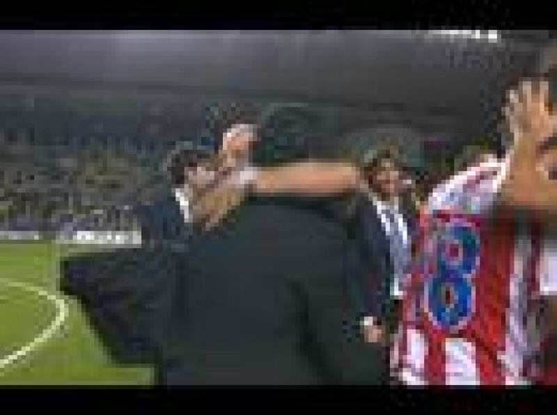 En apenas unos meses, el Atlético ha pasado de luchar para evitar el descenso a volver a ser un grande de Europa, levantando la Europa League y la Supercopa de Europa.