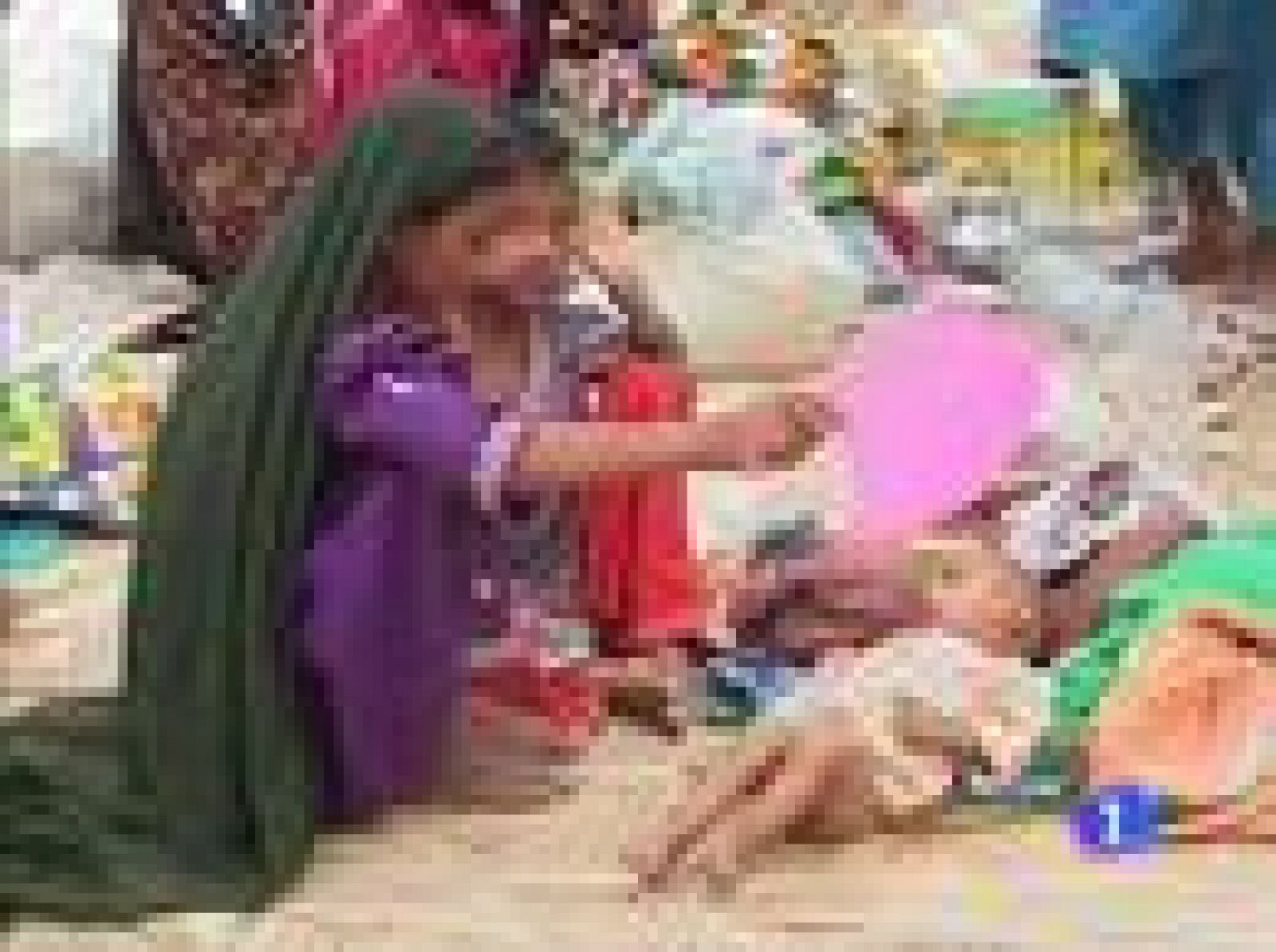 La crecida del río Indo sigue inundando el sur de Pakistán