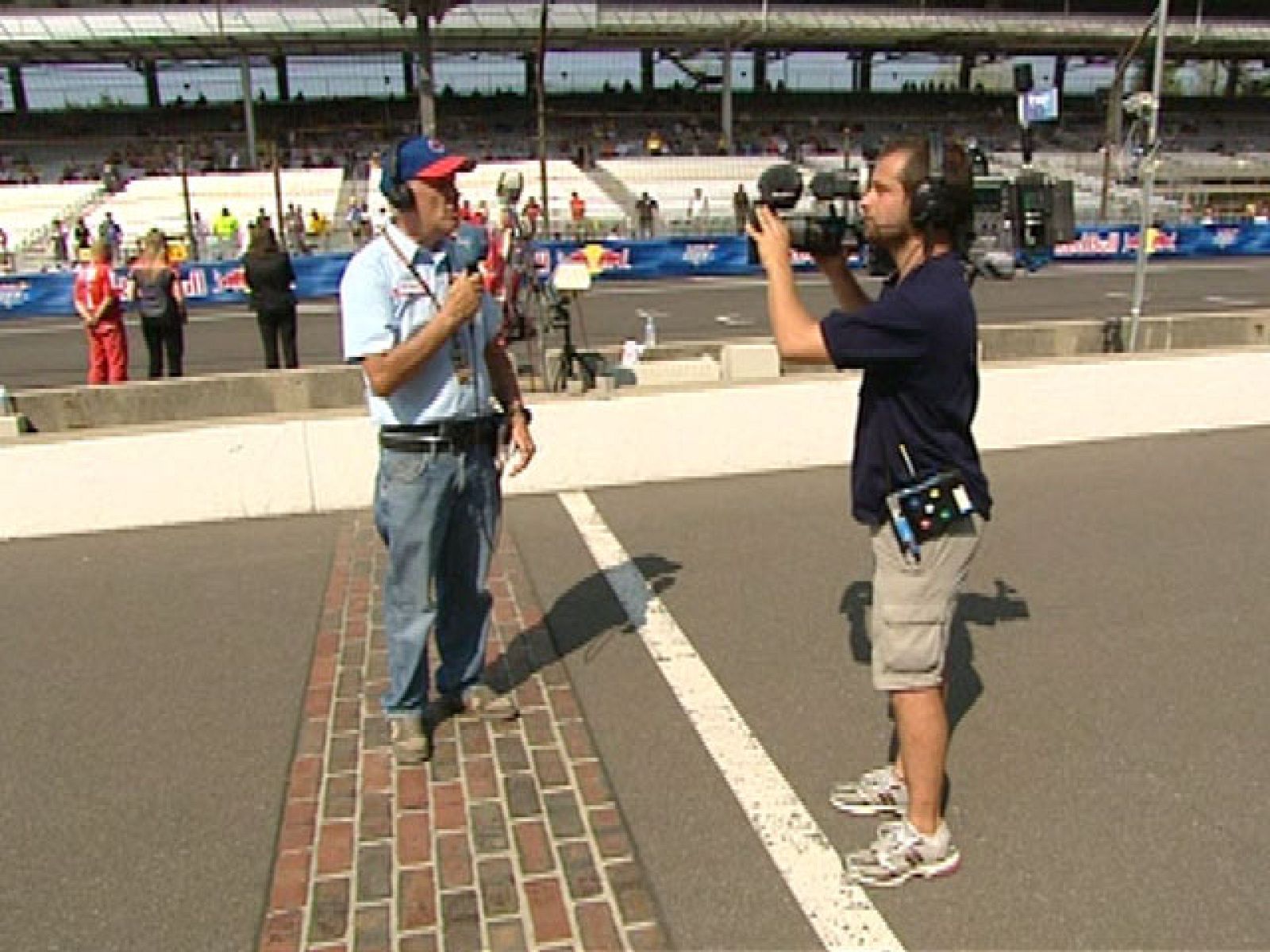 El comentarista de TVE Dennis Noyes analiza 'in situ' el mítico circuito norteamericano de Indianápolis.