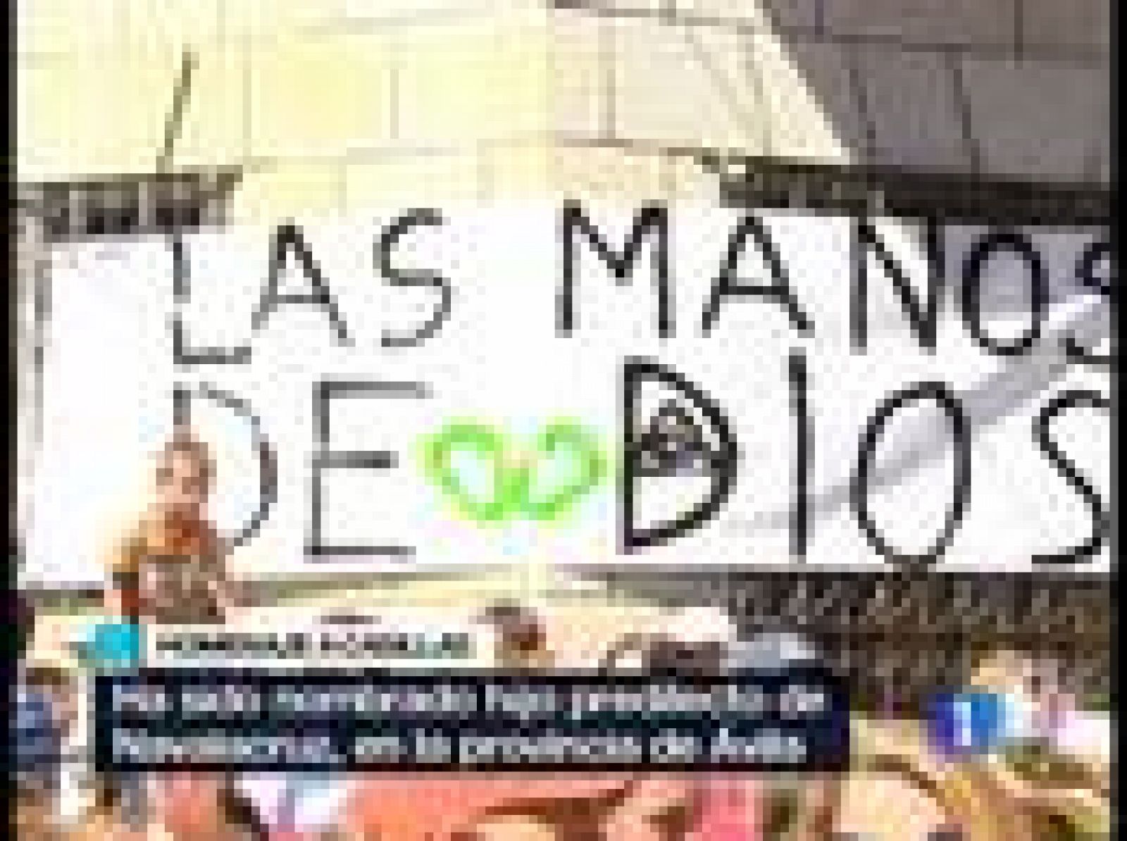 Horas después de haber aterrizado en Madrid procedente de Palma de Mallorca, Íker Casillas se ha traslado a Navalacruz (Ávila), el pueblo de sus padres y abuelos, al que él considera el suyo, para recibir muy emocionado el título de Hijo Predilecto.