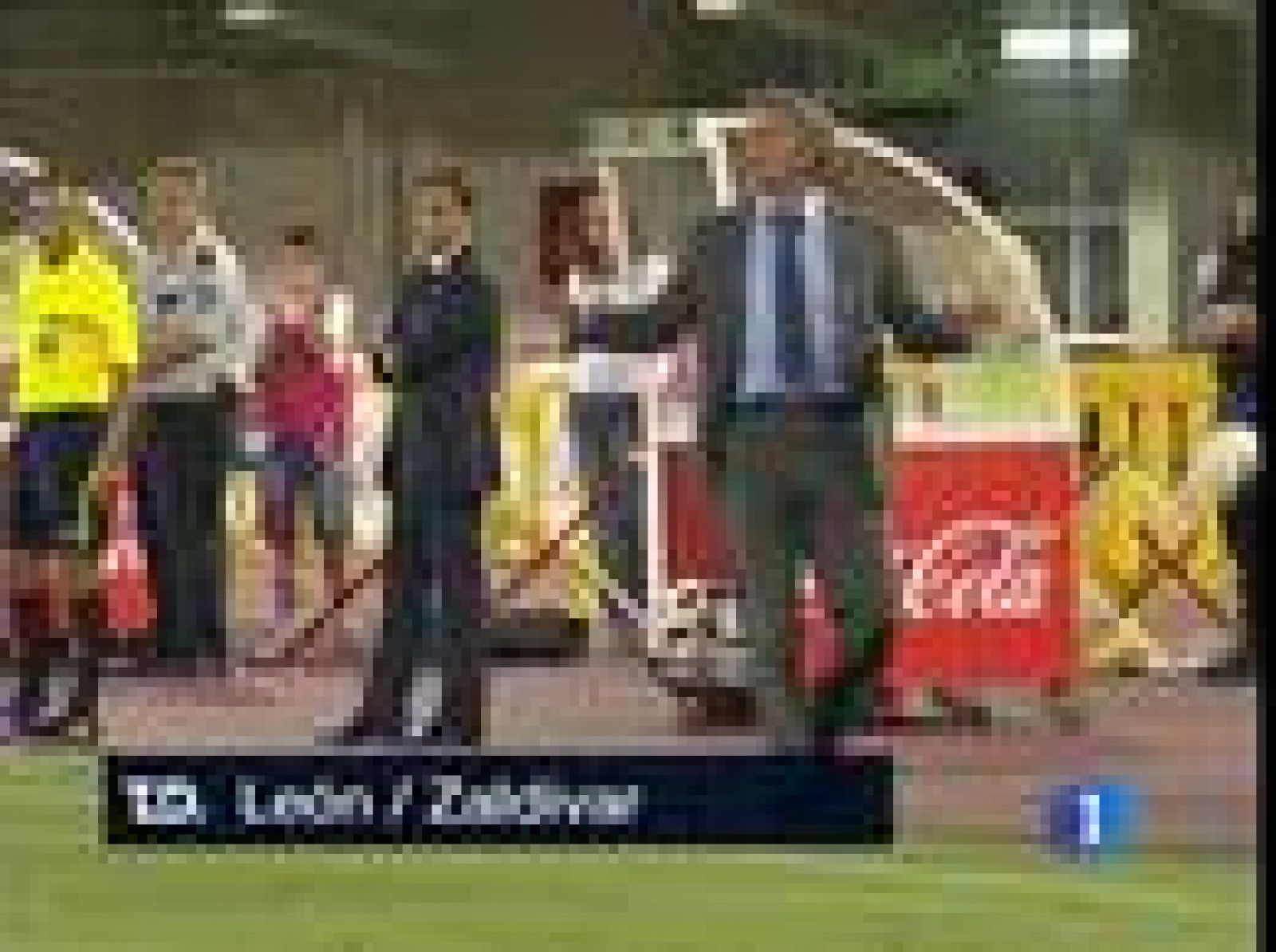 El delantero del Real Madrid, Cristiano Ronaldo, estará de baja entre dos y tres semanas tras confirmarse que sufre una "contusión ósea en el maléolo interno y 'os tibiale'" en su tobillo derecho con un edema post traumático.El Real Madrid acabó en