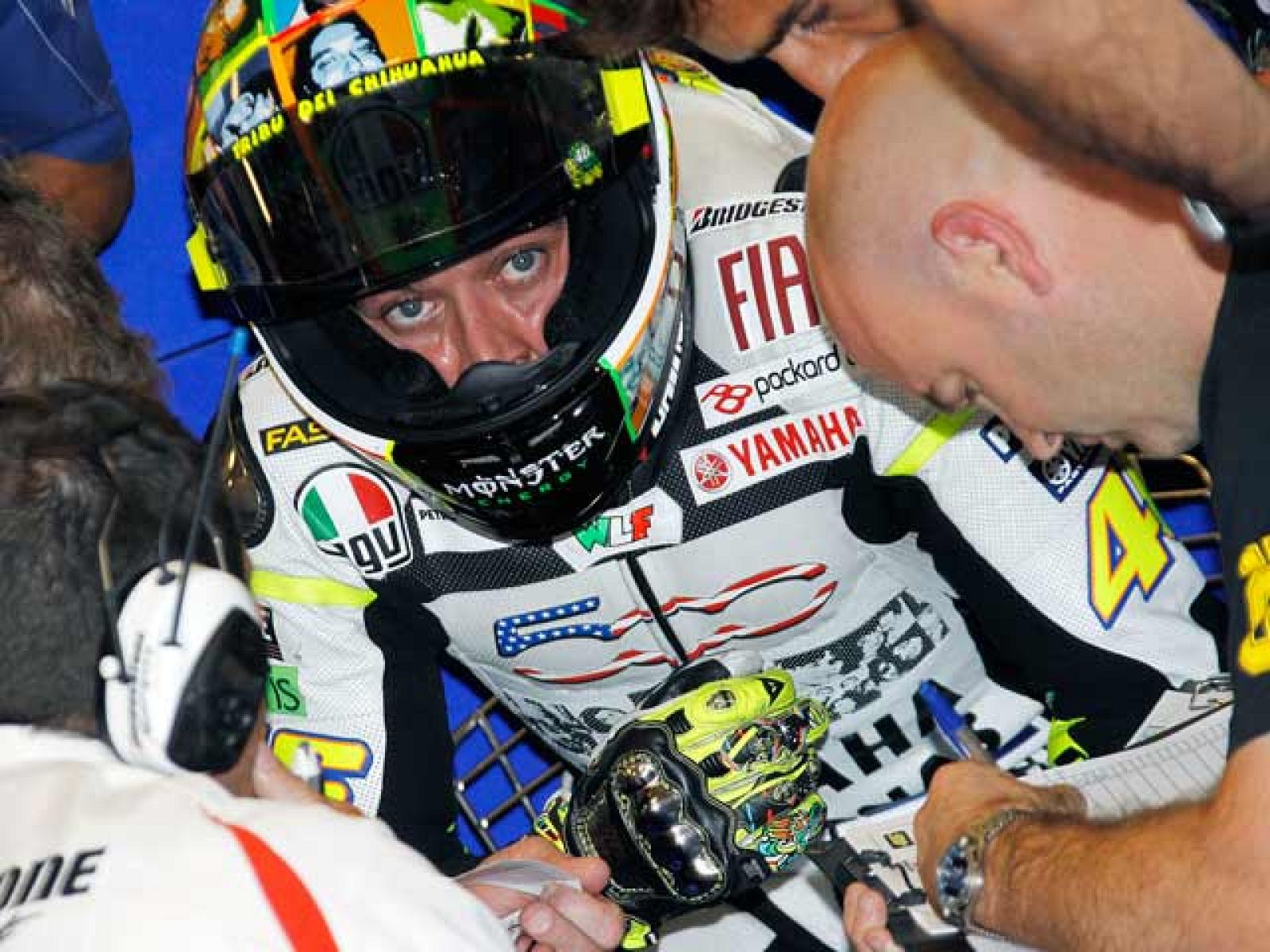 Algunas de las voces más importantes del 'paddock' opinan sobre el fichaje de Valentino Rossi por Ducati.