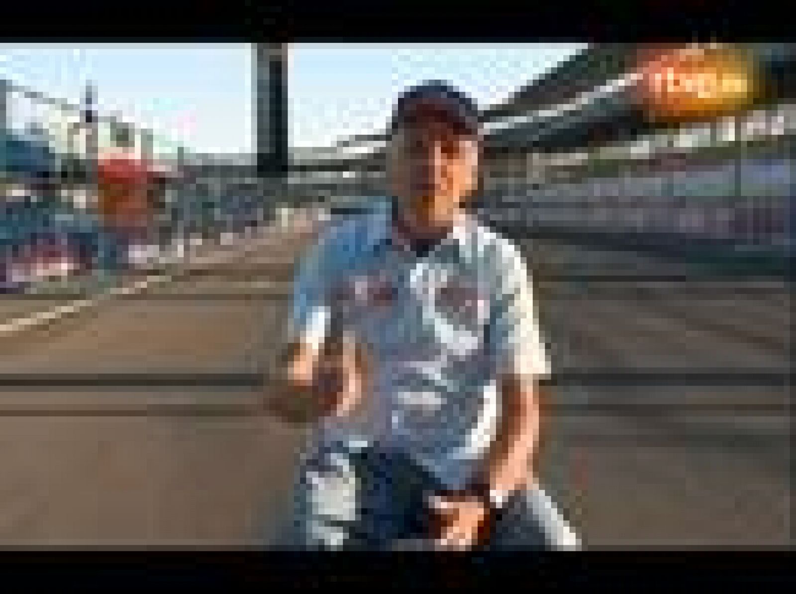 El comentarista de TVE Dennis Noyes explica por qué en Estados Unidos existe la tradición de que los circuitos de velocidad sean ovalados.