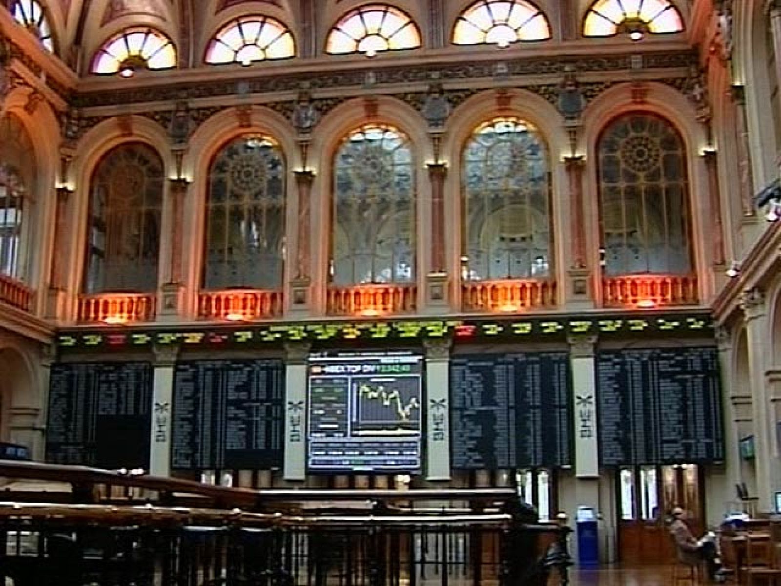 El selectivo ha acabado la sesión en los 10.544,80 puntos. Ha marcado el mayor nivel de los últimos quince días y ha recuperado todo lo perdido durante el pasado mes de agosto.