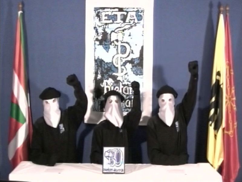  La izquierda abertzale reclama por primera vez un alto el fuego de ETA