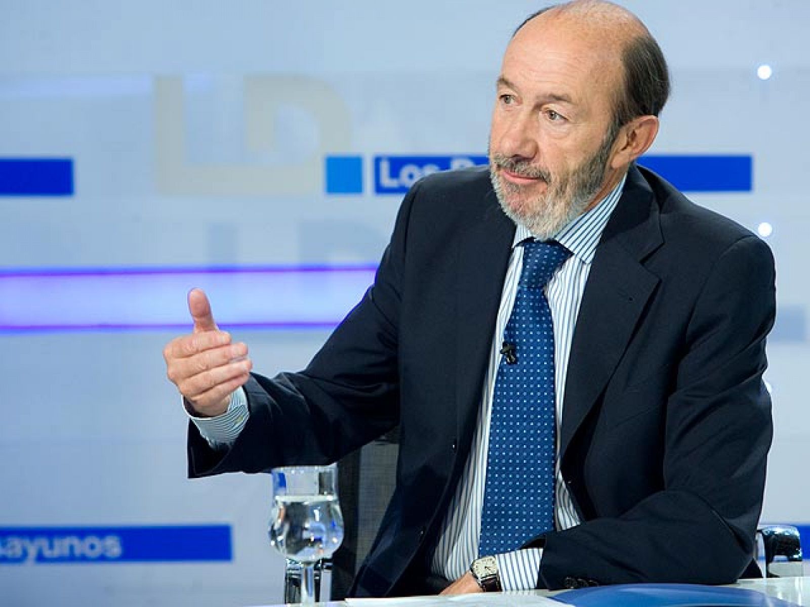 Rubalcaba sobre ETA: "No cambiaremos la política antiterrorista ni negociaremos"