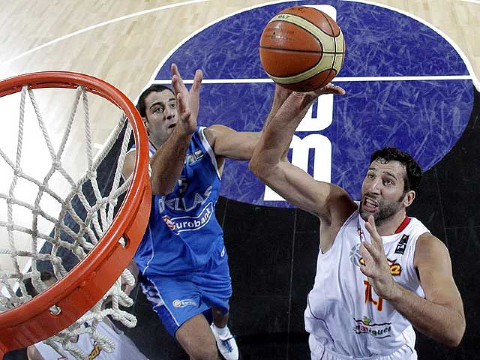 España vuelve a sentirse bien - Baloncesto en RTVE | Ver