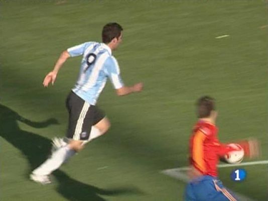  - Higuaín dribla a Reina 2-0