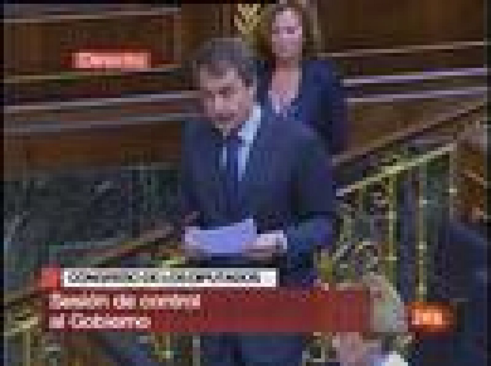 Zapatero mantiene la congelación de las pensiones
