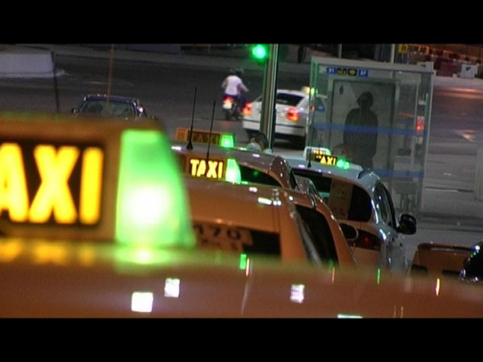 Comando Actualidad - Toda la noche a bordo de un taxi