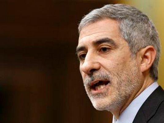  - Llamazares critica al Gobierno