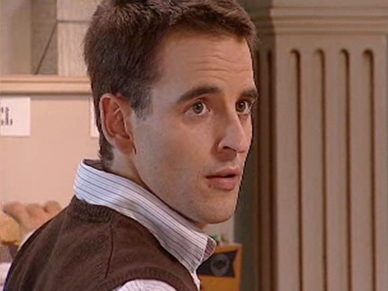 Amar - Jaime, impresionado al conocer a Irene