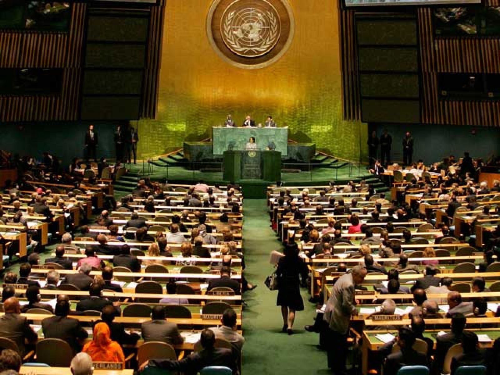 La Asamblea de la ONU ha terminado con modestos avances. Los líderes mundiales se han comprometido a actuar ante genocidios y crímenes de guerra y se ha avanzado en la definición de lo que es terrorismo.