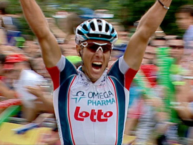 El corredor belga Philippe Gilbert, del Omega Pharma, se adjudicó  la decimonovena etapa de la Vuelta ciclista a España, disputada entre  Piedrahita y Toledo sobre 231,2 kilómetros, por delante del  estadounidense Tyler Farrar (Garmin) y el italiano