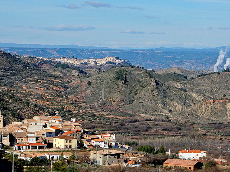 Industria ve que el pueblo más adecuado para el cementerio nuclear es Zarra
