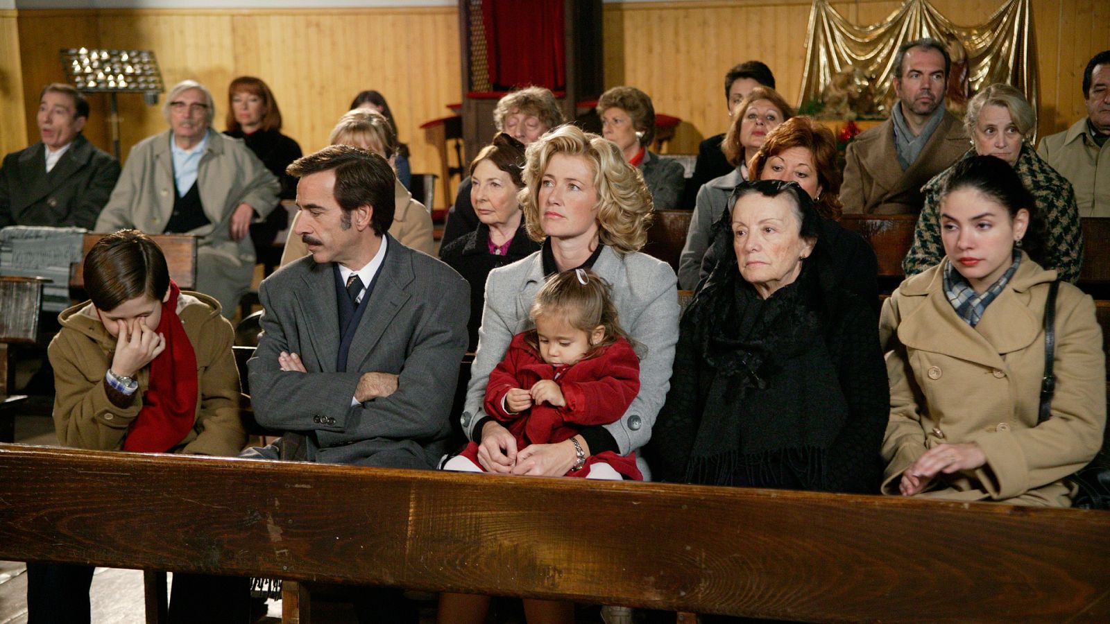 Cuéntame cómo pasó - T7 - Episodio 13: El día de la bomba, el día después - Ver ahora