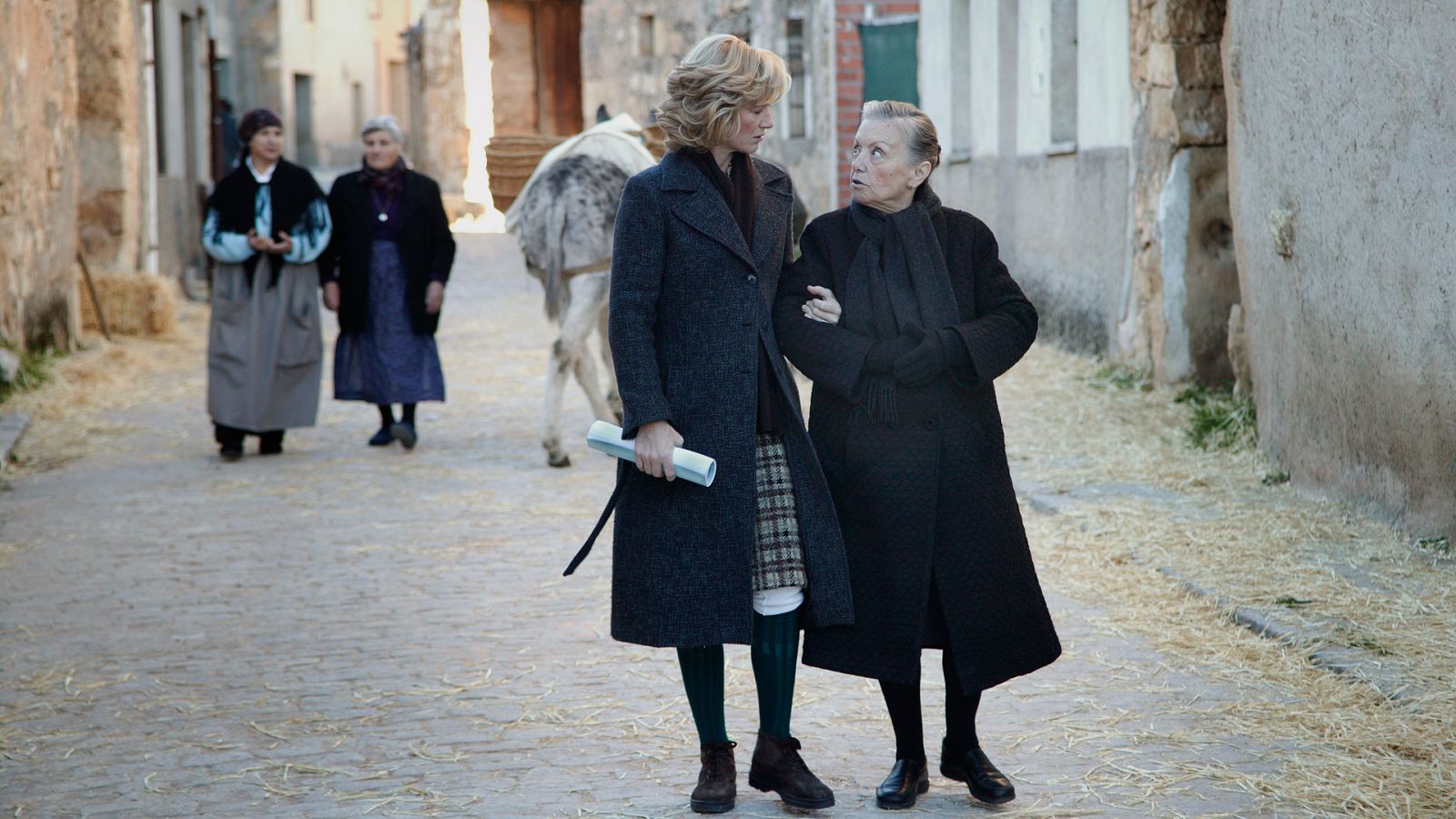 Cuéntame cómo pasó - T7 - Episodio 14: Retrato de familia - Ver ahora