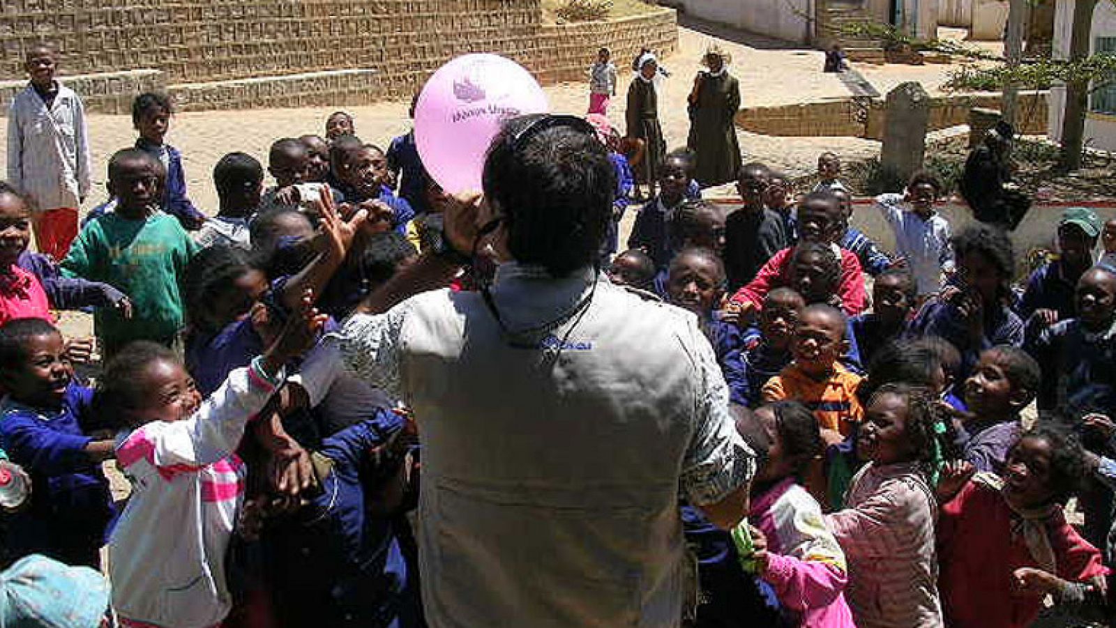 Pueblo de Dios - Manos Unidas, 50 años bien cumplidos 