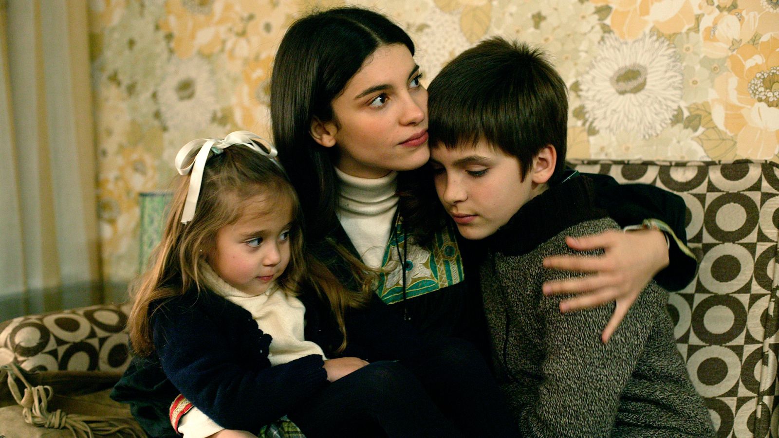 Cuéntame cómo pasó - T8 - Episodio 21: Punto y seguido - Ver ahora