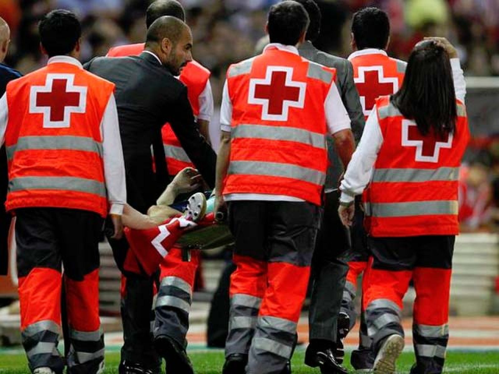 Como Guardiola, el técnico que pierde a Messi durante al menos diez días por la entrada de Ujfalusi, otros técnicos de la Liga española entienden que la entrada del defensa del Atlético sobre Messi no fue más que un lamentable lance del juego, sin más intención por parte del checo.