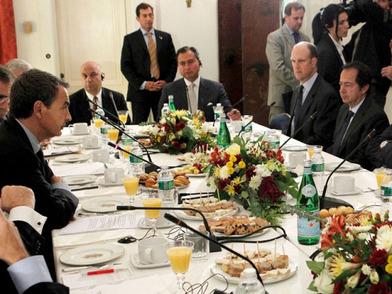 Zapatero ratifica en Wall Street su determinación para hacer una economía competiva