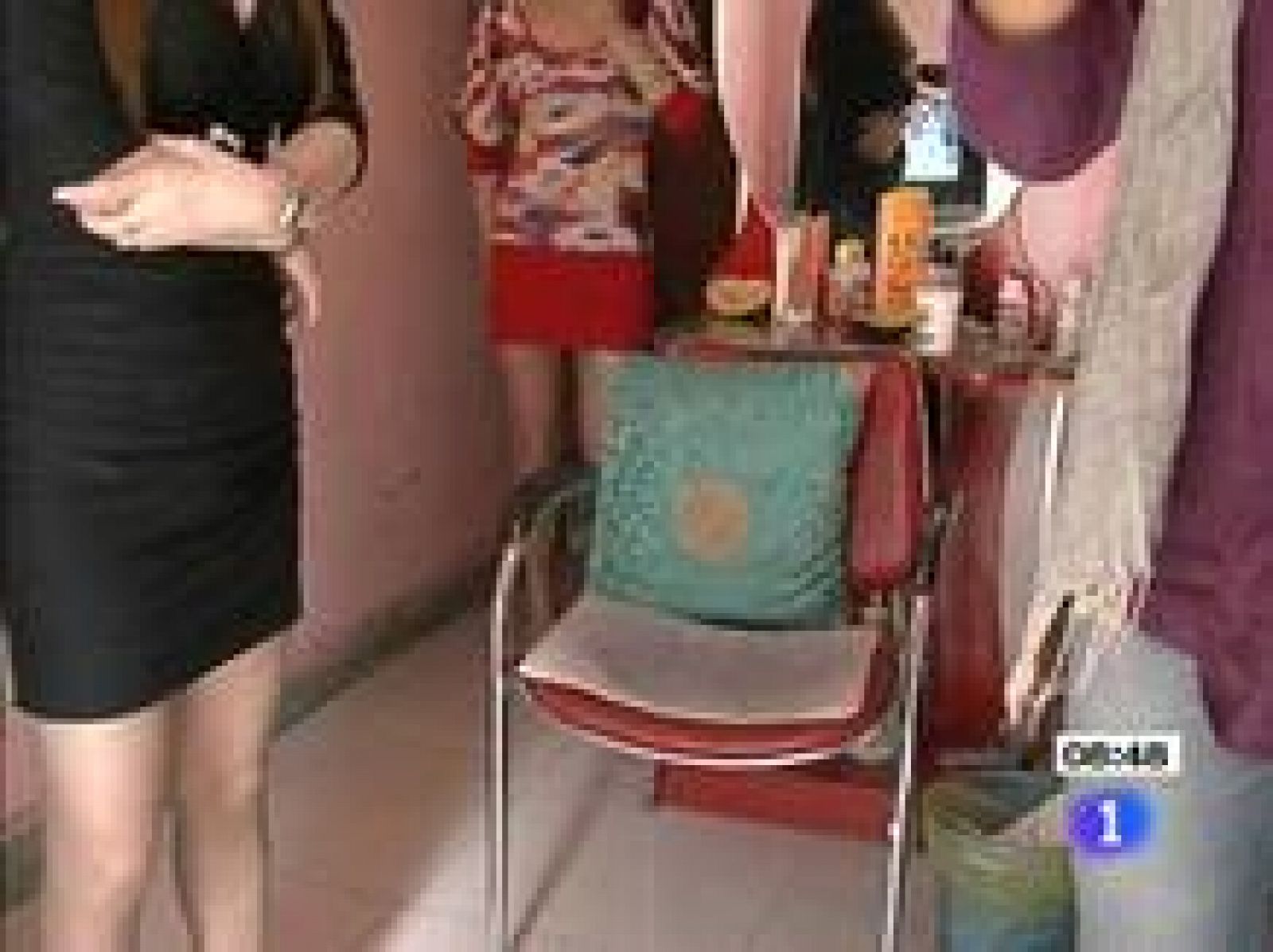 En China la prostitución está prohibida pero se calcula que unos 10 millones de mujeres la ejercen. En las últimas semanas el Gobierno de aquel país ha detenido a 20.000 prostitutas y proxenetas en 26 ciudades.