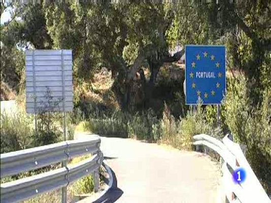 Comando Actualidad - Un pie en España y otro en Portugal