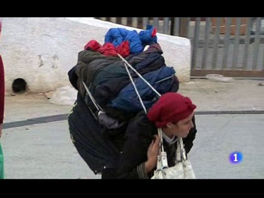 Comando Actualidad - Ceuta, las colas de la necesidad