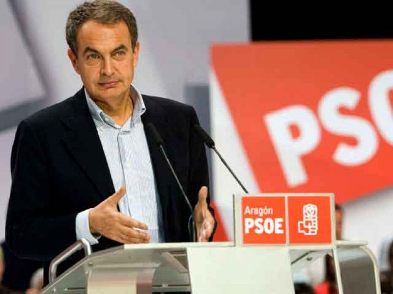 Zapatero se compromete a mantener el diálogo social