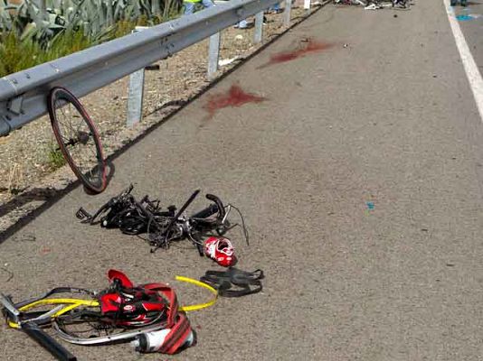  - Dos ciclistas mueren arrollados por un coche en la N-IV