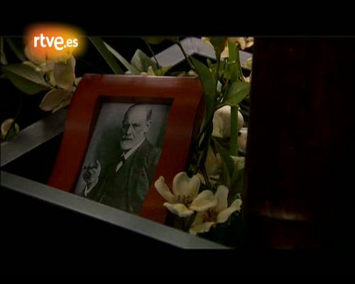 Ciudad K - Capítulo 2: Diván del psicoanalista