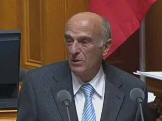  - Carcajadas en el parlamento suizo