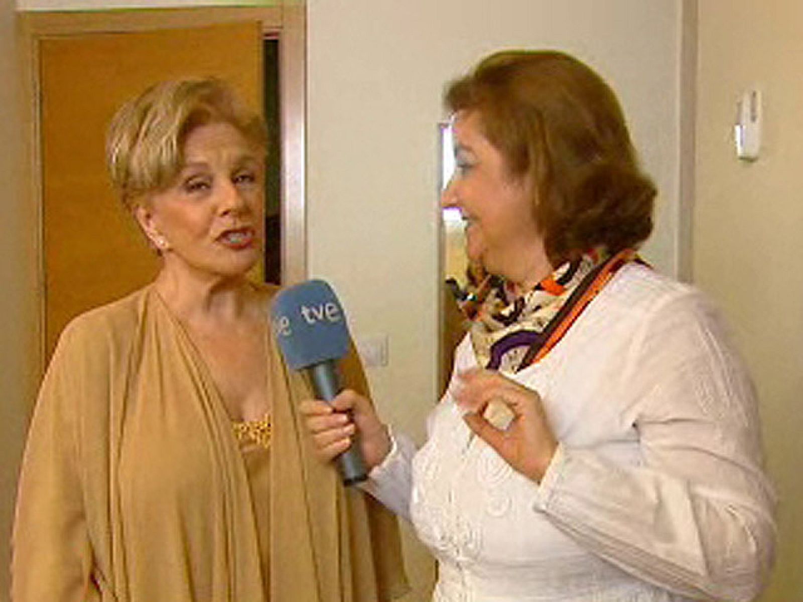 Gloria, la "quinta" chica de oro