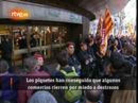  - Comercios cerrados, calles cortadas