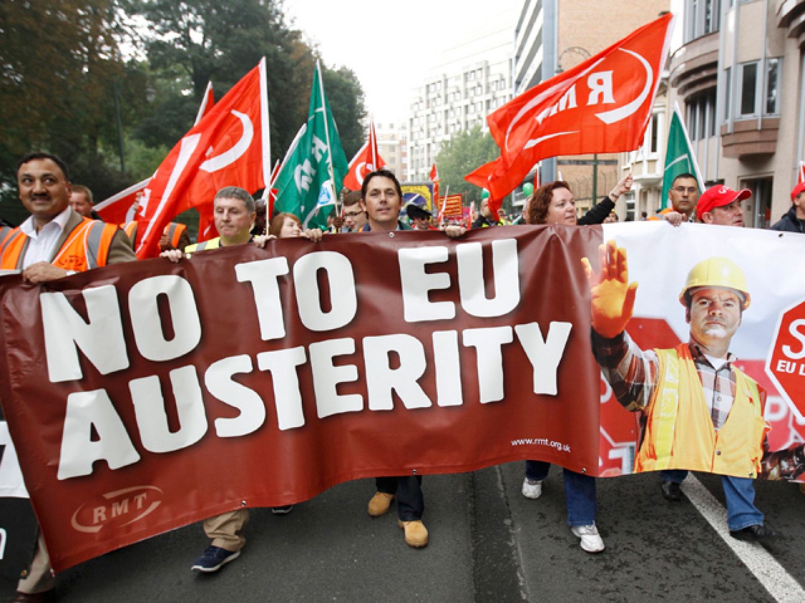 Las protestas han sido seguidas por unos 100.000 asistentes, un récord en la capital belga