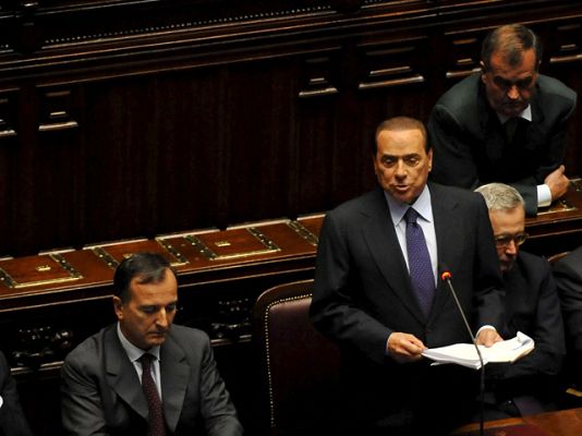  - Berlusconi se la juega