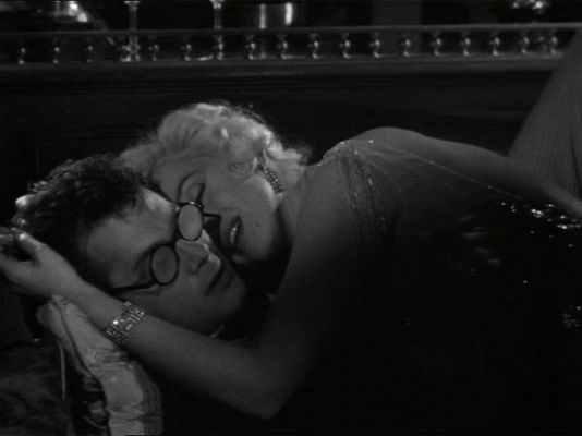  - 'Con faldas y a lo loco'