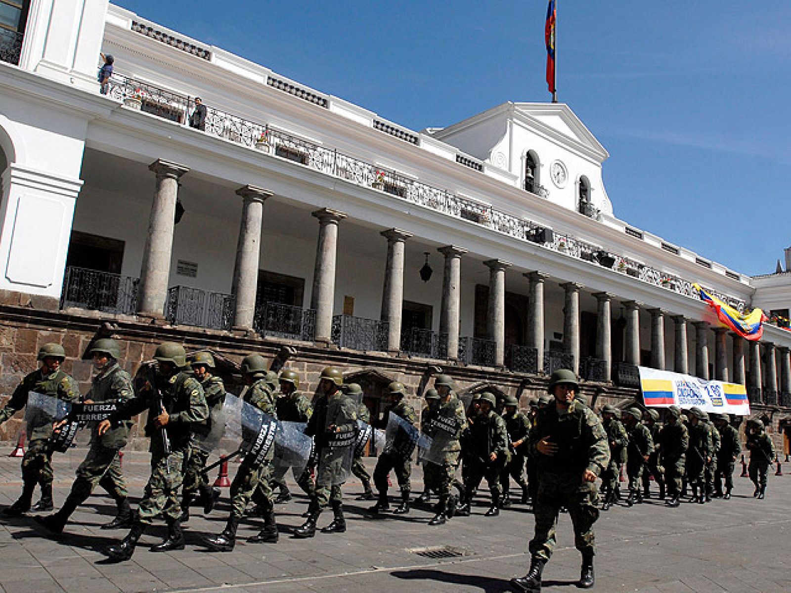 La crisis en Ecuador Colombia y Perú reabren sus fronteras RTVE