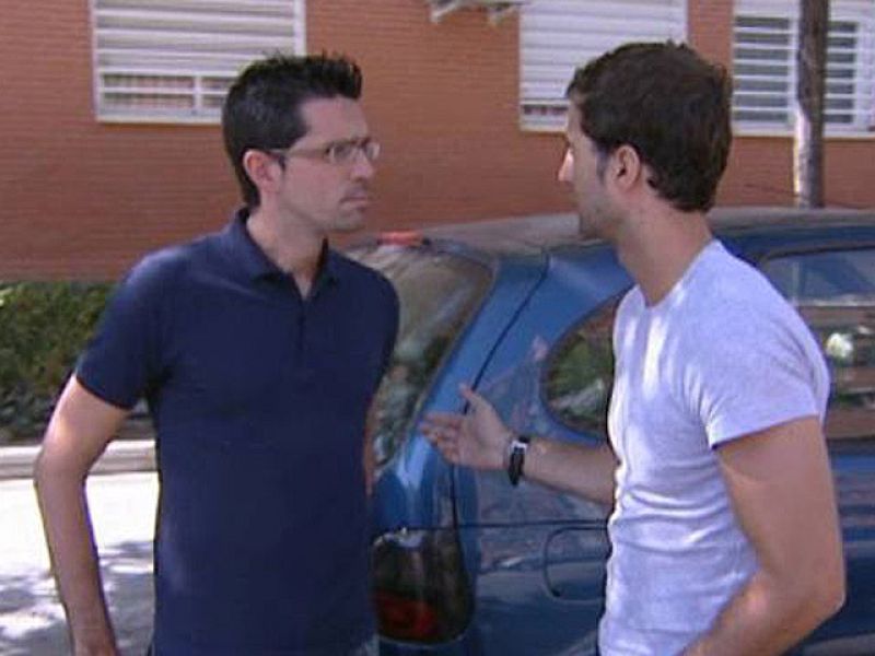 Después de la suspensión de la UCI a Alberto Contador, el daño ya está hecho. Ahora es L'Equipe el que saca a la luz una insinuación sobre una supuesta autotrasfusión de sangre del corredor de Pinto. Por otro lado, el sector vacuno  español también s