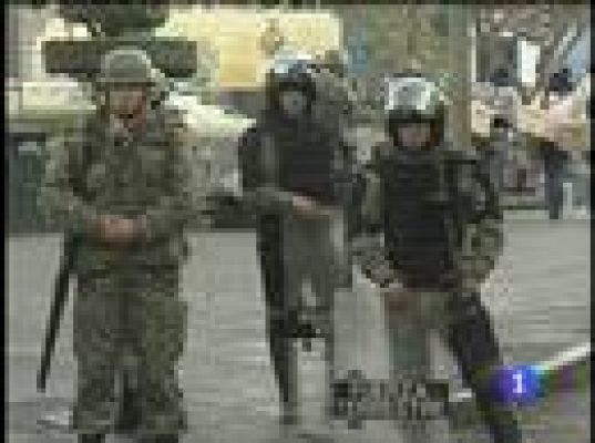 Telediario 1 - Telediario en 4' - 02/10/10