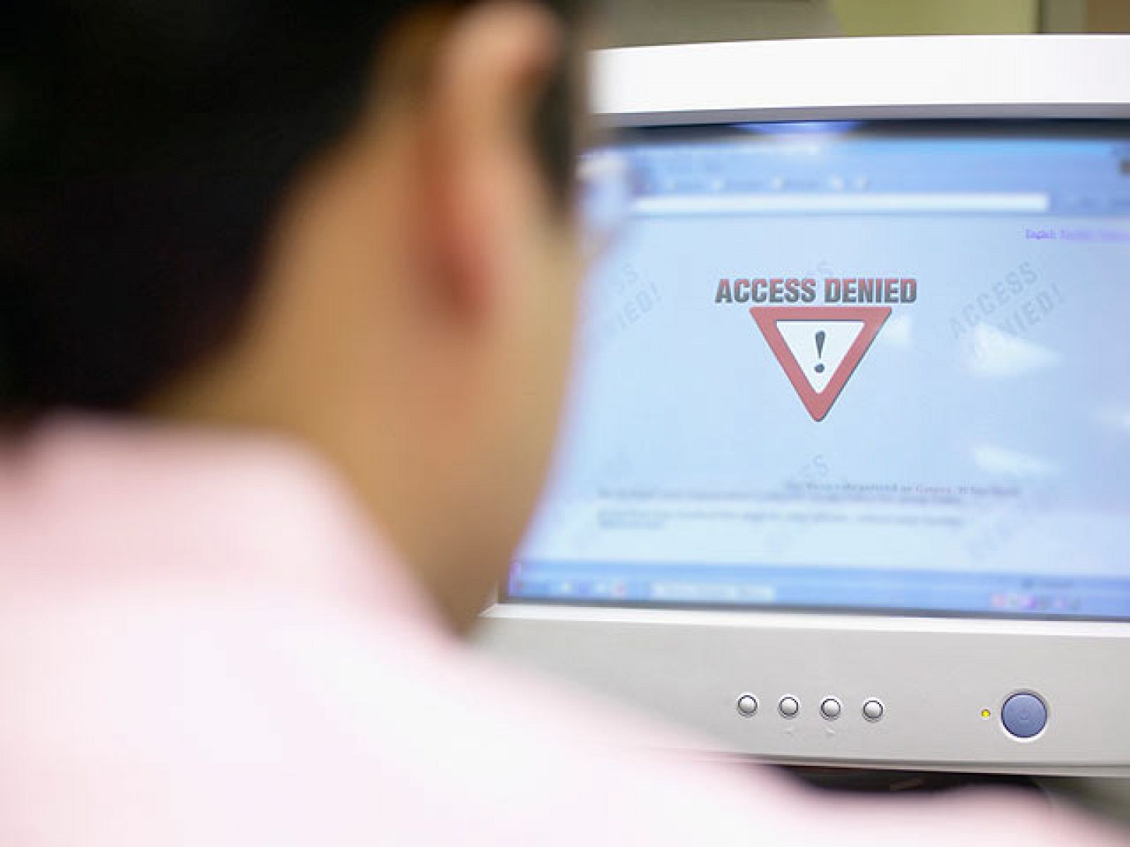 La Guardia Civil persigue delitos telemáticos.