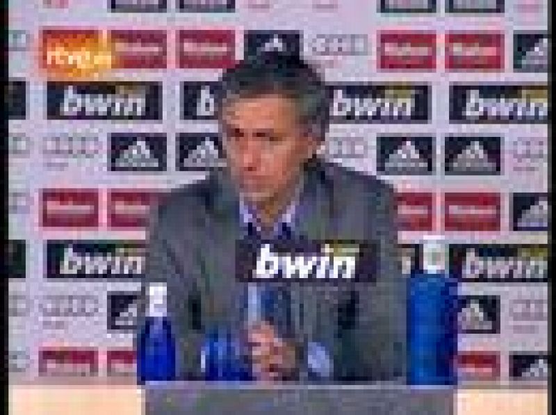 Jose Mourinho, entrenador portugués del Real Madrid, destacó, tras la victoria de su equipo ante el Deportivo (6-1), que las dudas que ha podido generar en los cuatro meses que lleva en el cargo le motivan y le hacen "reír".