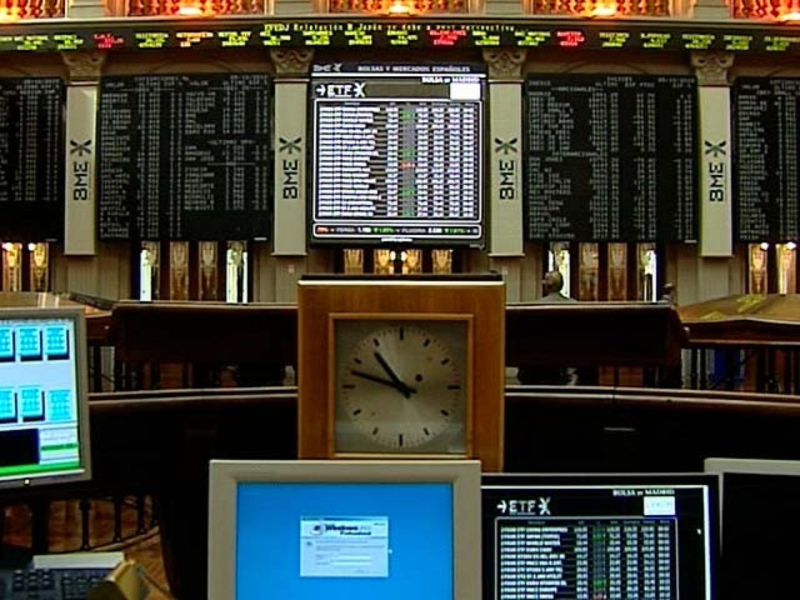 El Ibex 35 sube un 2,58% y cierra en los 10.651,20 puntos | Ver