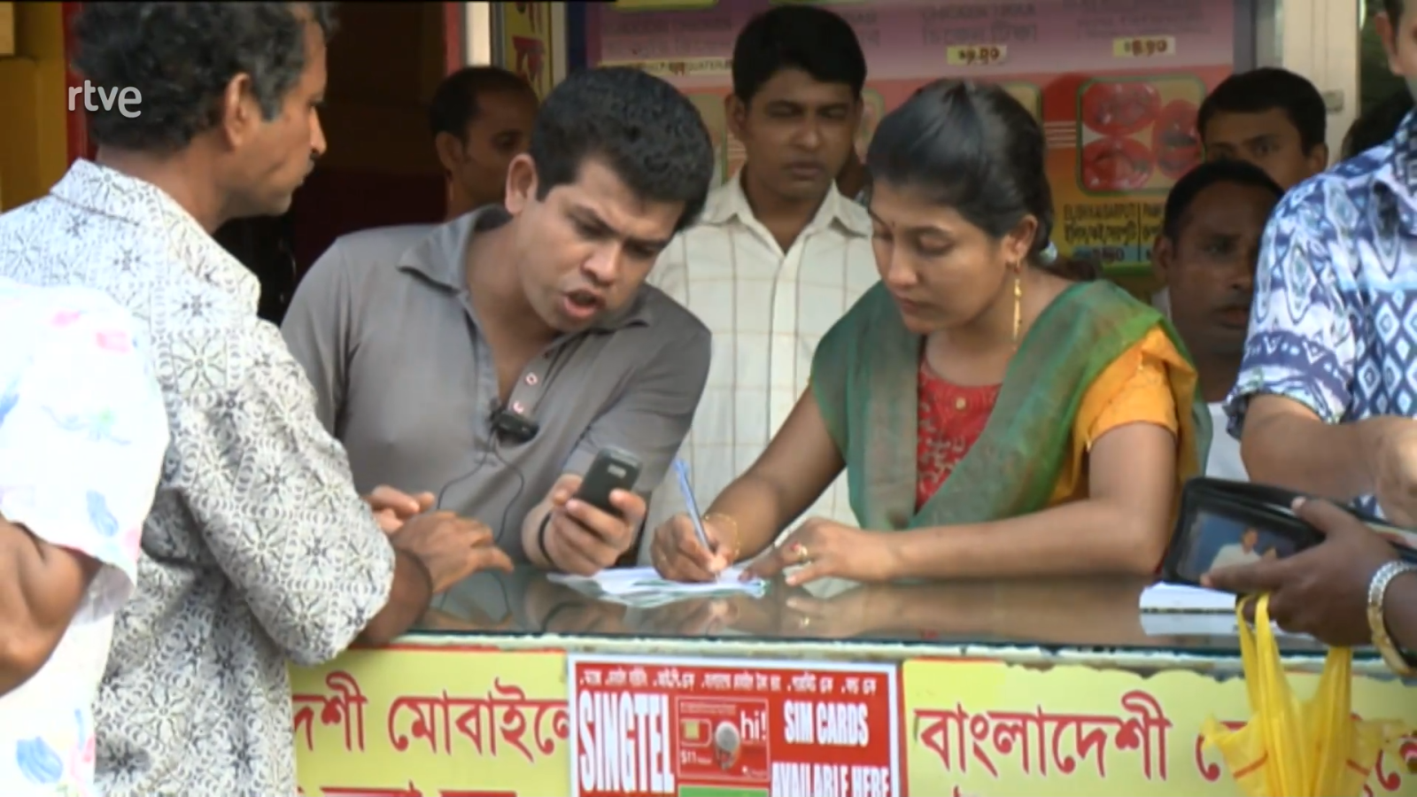 Españoles en el Mundo: Singapur (05/10/10)