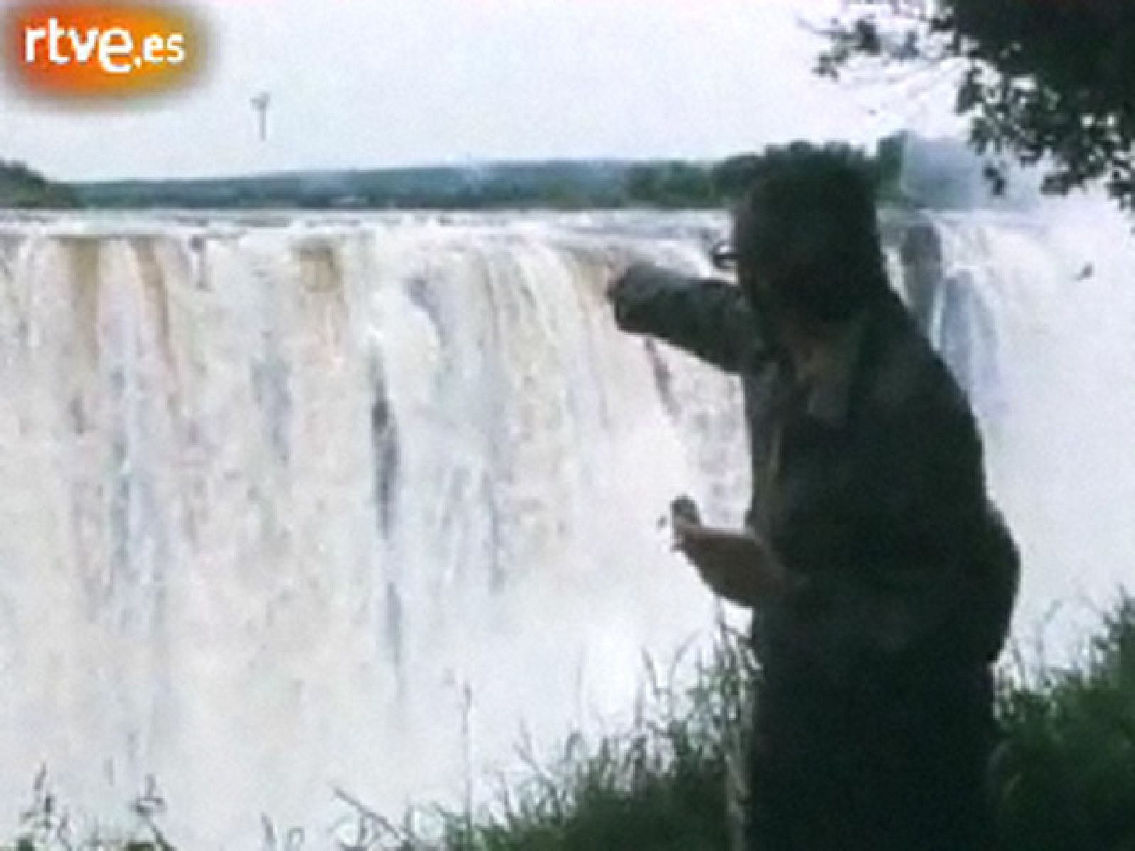 Los reporteros - Al sur de Zambeze - Fue noticia en el Archivo de RTVE | Ver