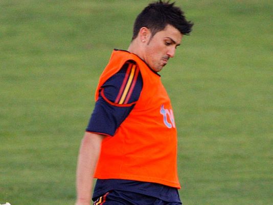 Telediario 1 - Villa, a por el récord de Raúl